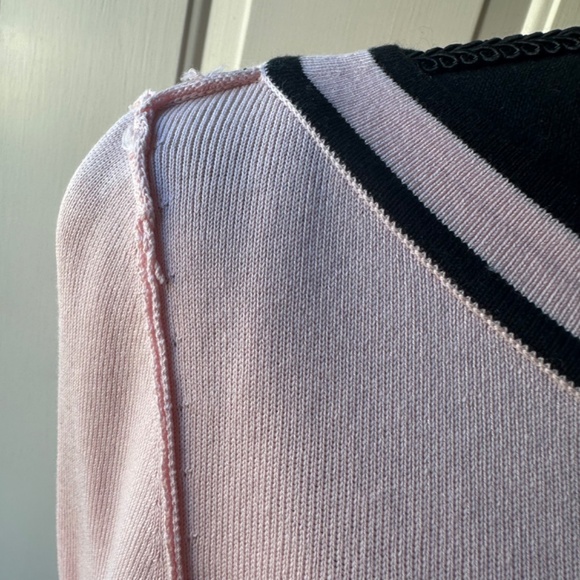 WomenTalbots Pink long sleeve boat neck Top Size XS. - Picture 13 of 16